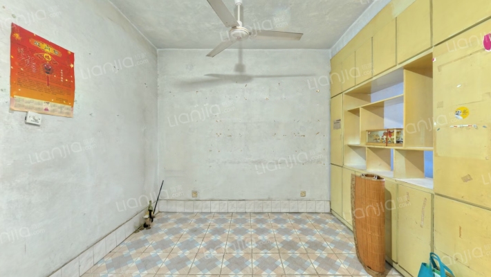 东城小学商住楼二手房实景图