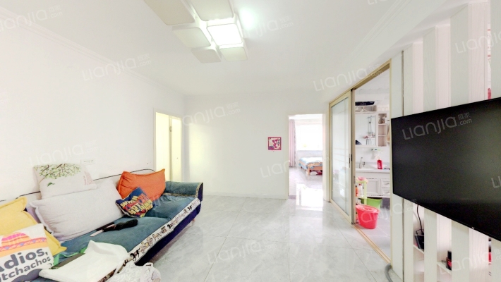 轻铁湖光花园一期二手房实景图