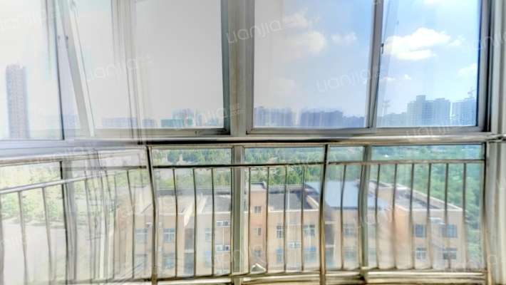 顺和家园二手房实景图