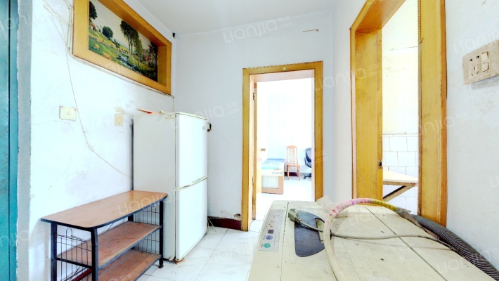 伏牛路25号院二手房实景图