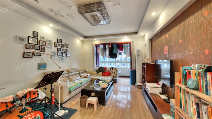 天府名居二手房实景图