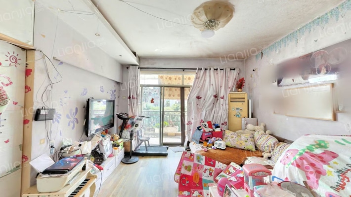 秀山花园二手房实景图