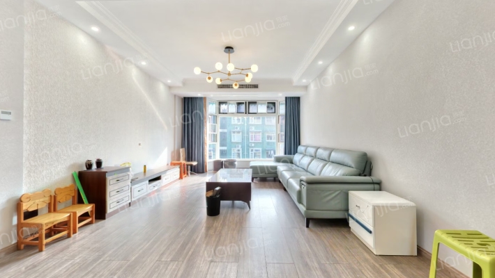 恋日家园F区二手房实景图