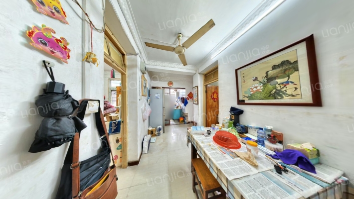 四维新村二手房实景图