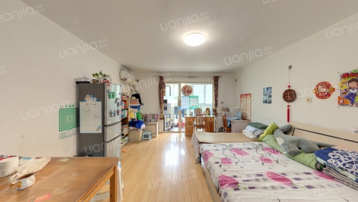 万科水晶城聆梦园二手房实景图