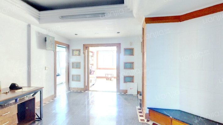 隆山东路九十七弄院二手房实景图