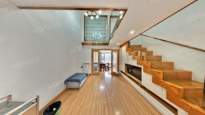 万科小世界二期二手房实景图