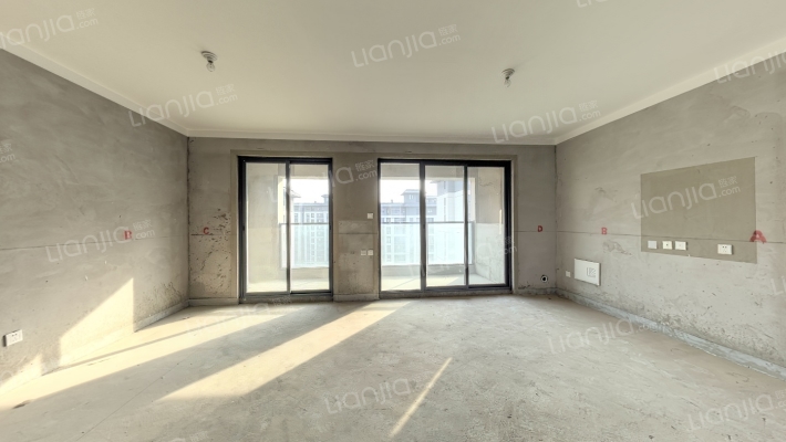 盛世城邦旭园二手房实景图