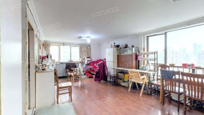 盈嘉大厦二手房实景图