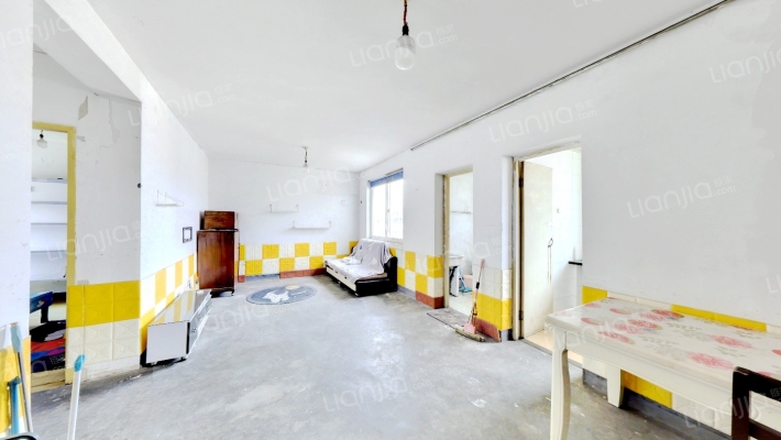 天明花苑B区二手房实景图