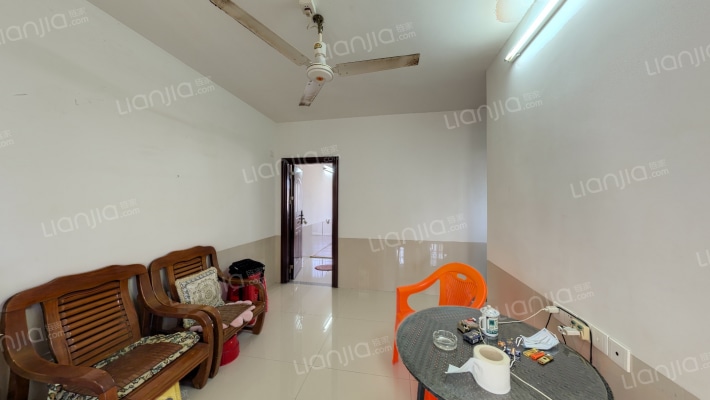 清远市新城农商街二手房实景图