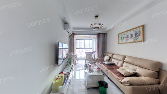 新兴岚湾一期东区二手房实景图