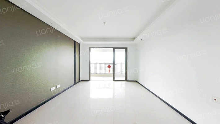 龙光玖誉湖御湖二手房实景图