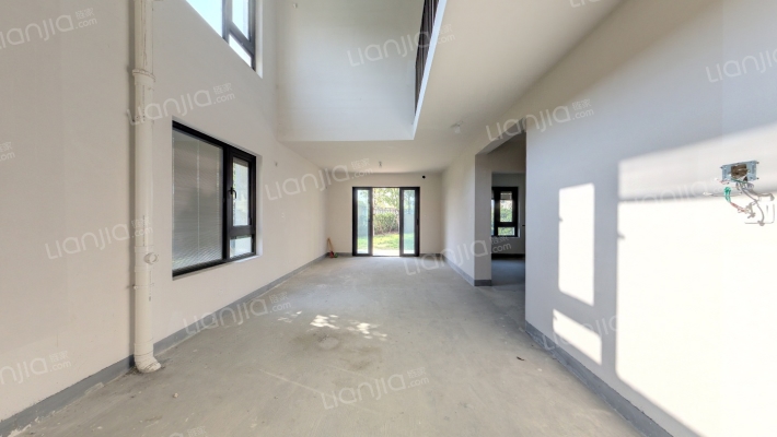 太湖金茂逸墅二手房实景图