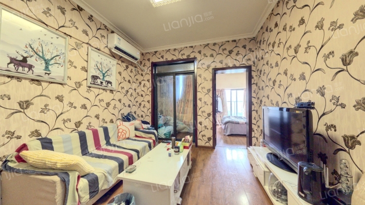 翡翠城四期二手房实景图