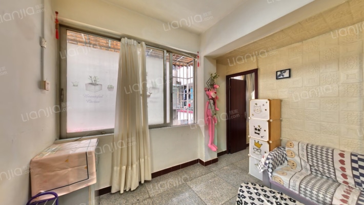 奇星药厂宿舍二手房实景图