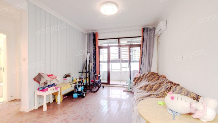 绿地东岸涟城二手房实景图