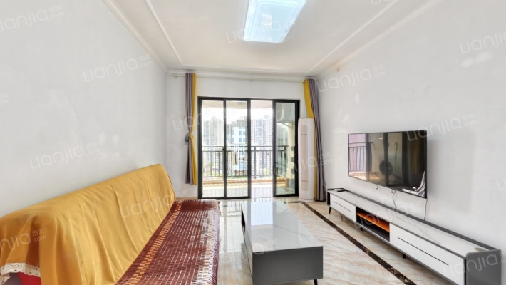 美丽沙·蓝色海岸二手房实景图