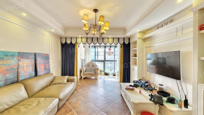 保利麓谷林语C区二手房实景图