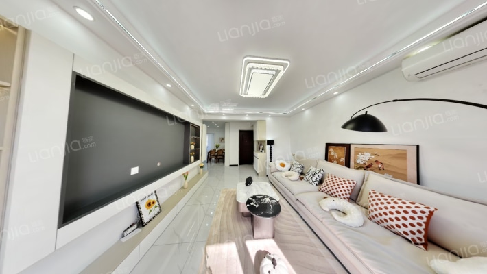 六合一方二手房实景图