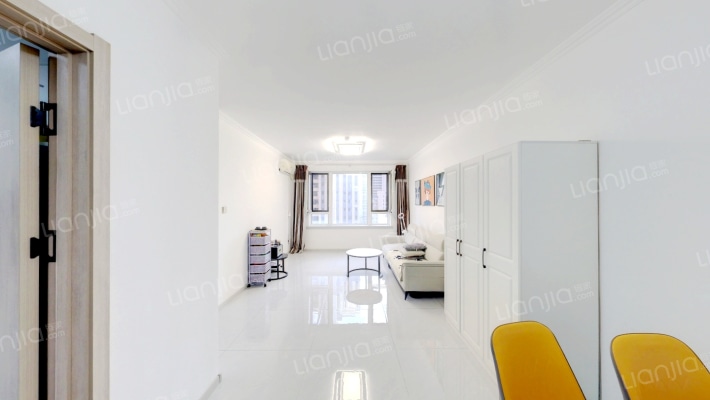 亚泰蒲岸公馆二手房实景图