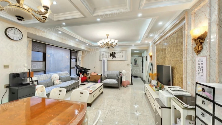 缤纷翡翠湾二手房实景图