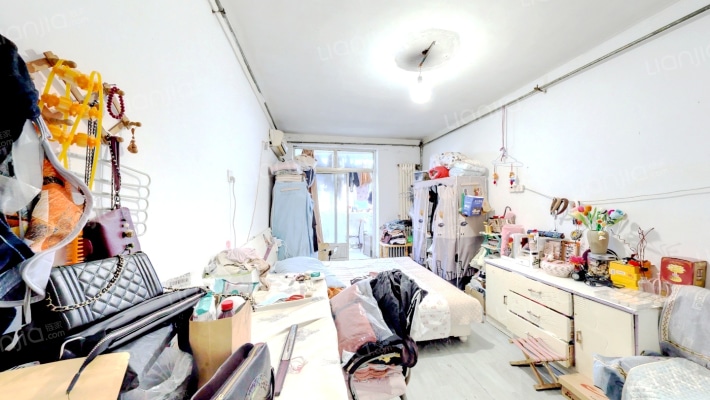 百货站宿舍二手房实景图