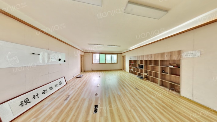 标志商务楼二手房实景图