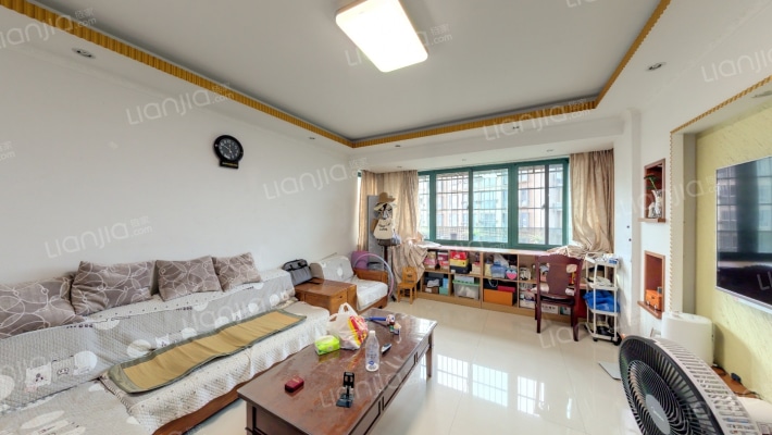 日月山水二手房实景图