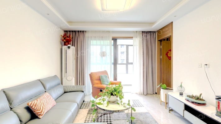 华润万橡府二手房实景图