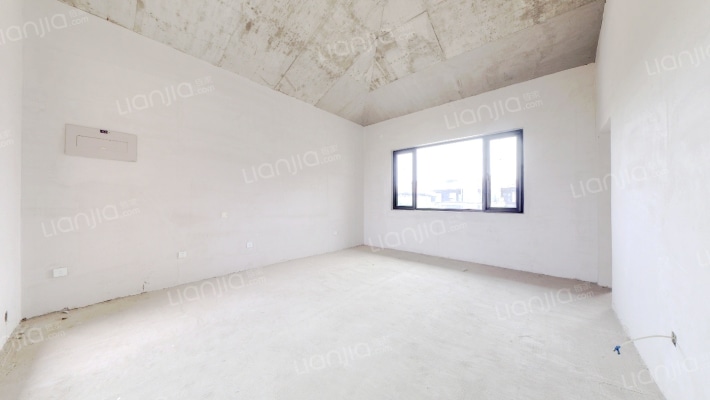 牛驼温泉孔雀城馨泉苑二手房实景图