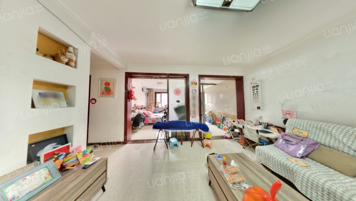 安苑小区B区二手房实景图