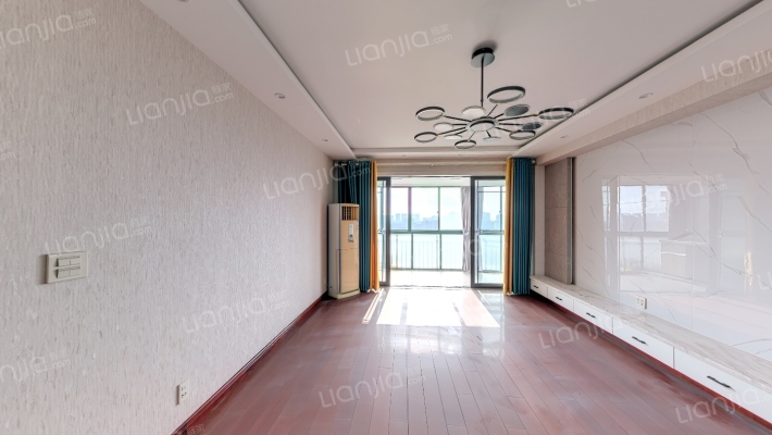 滨水广场二手房实景图