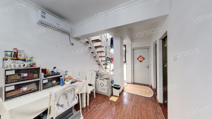 倚山时代雅居二手房实景图