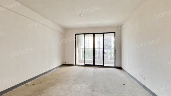 绿地悦澜湾二手房实景图