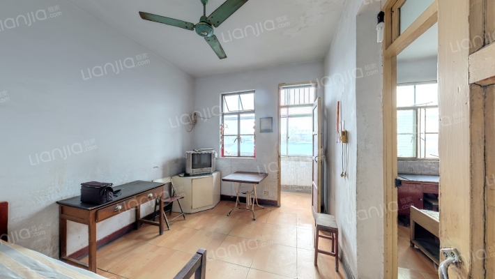 汴京路76号二手房实景图