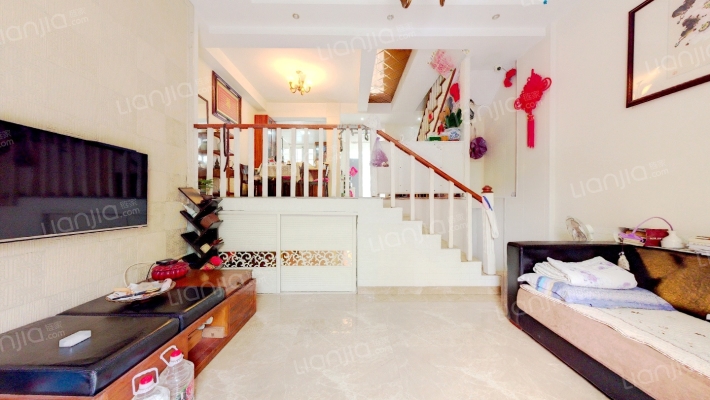 天山龙城B区二手房实景图