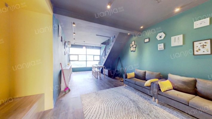 雕塑家园二手房实景图