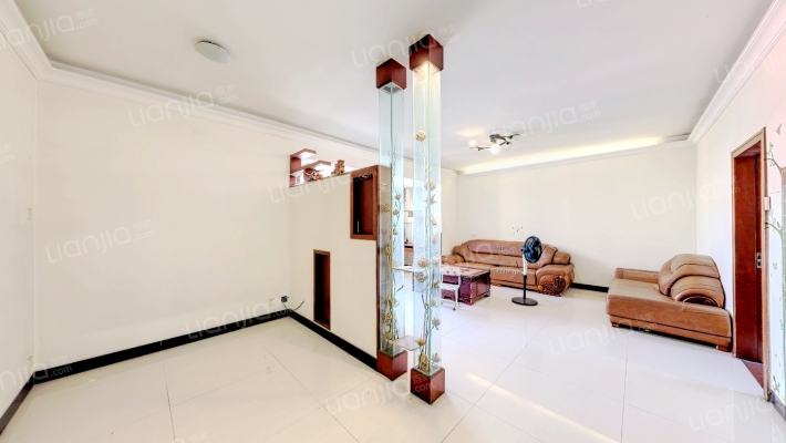 嘉悦名居二手房实景图