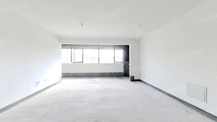 公用瑞马观湖二手房实景图