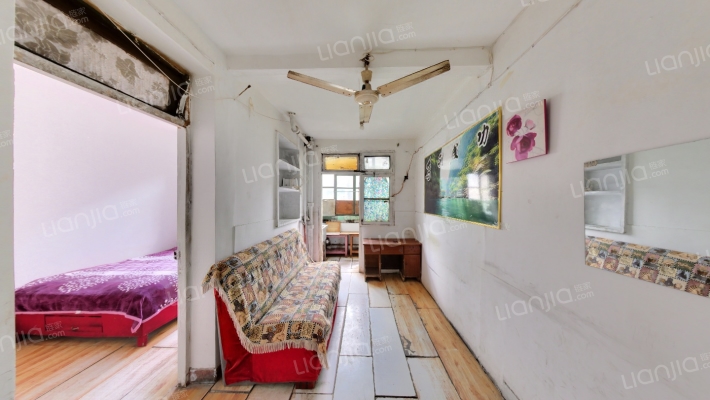 毛纺厂家属院二手房实景图