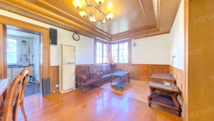 东泉新村二手房实景图