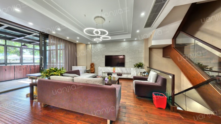 协信溪山墅二手房实景图