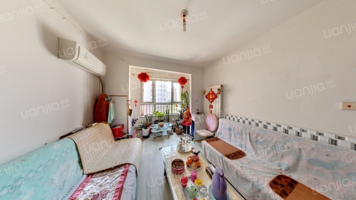 荣雅园二手房实景图