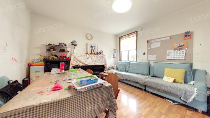 金鹏街175号院二手房实景图