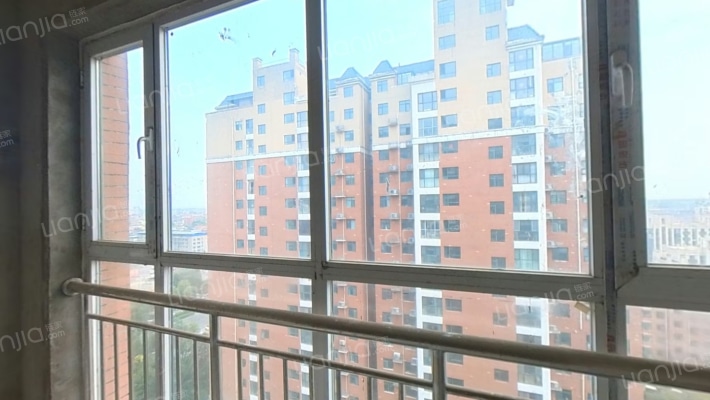 森林湖畔二手房实景图