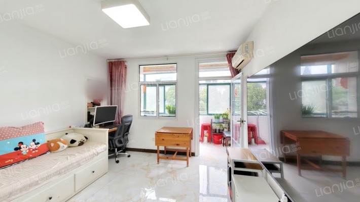 长江新村5号二手房实景图