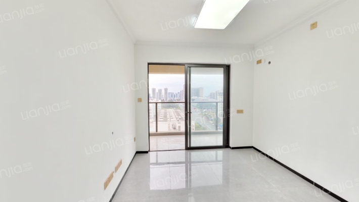 融创海映兰屿二期二手房实景图