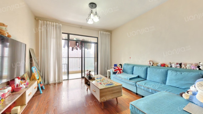 金沙柏林郡二手房实景图