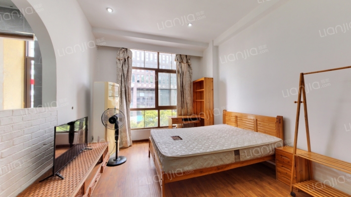 协信TOWN城阳光毕加索二手房实景图